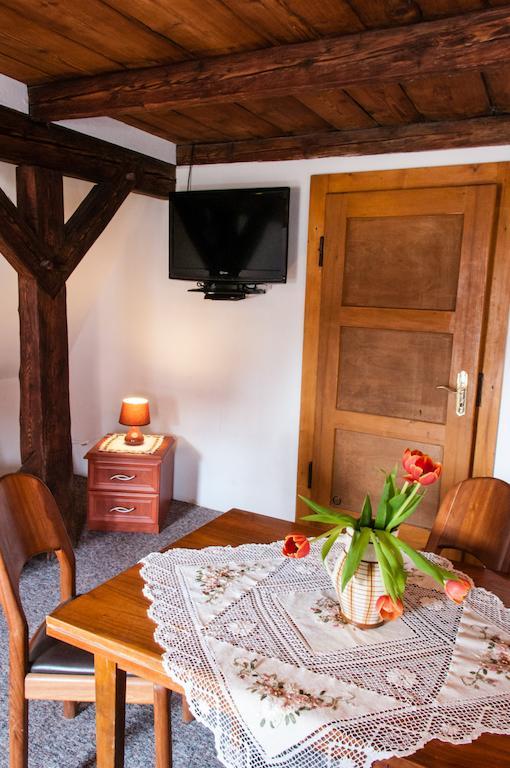 Pokoje Goscinne U Eweliny Bogatynia Room photo